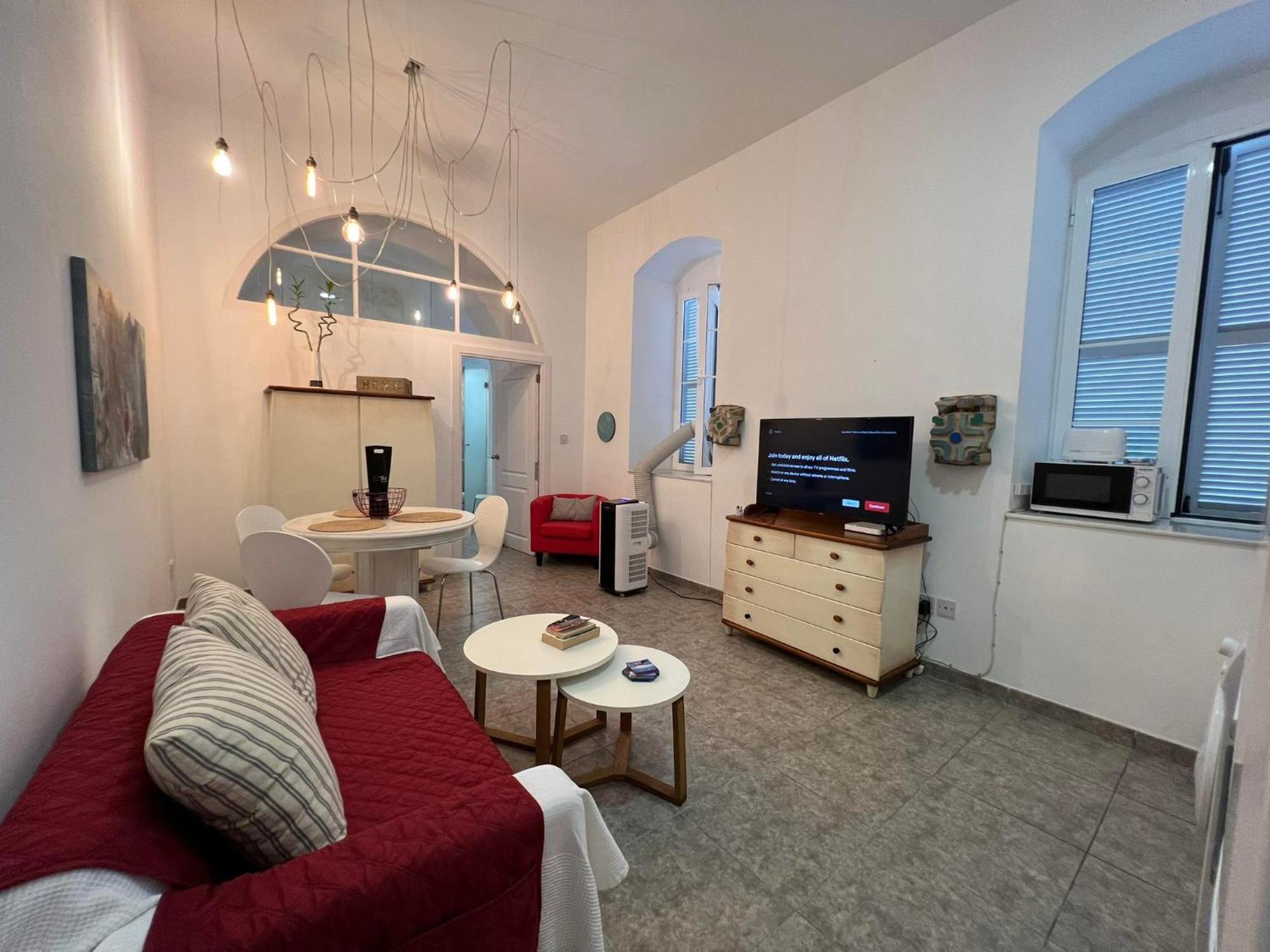 Budget-Friendly 1Br In The City Center غيبرالتار المظهر الخارجي الصورة